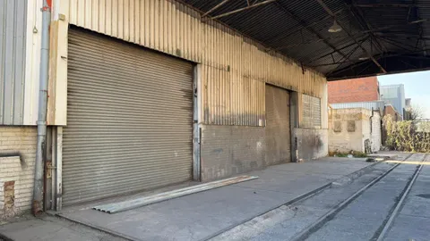 WhatsApp Image 2025-12-17 at 15.34.39 (1).